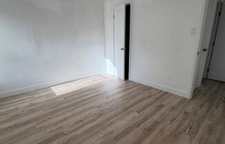 16817 1/2 SHERMAN WAY