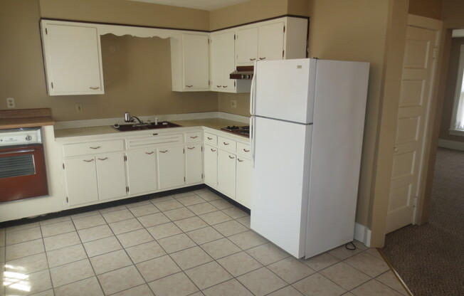 1 bed, 1 bath, 800 sqft, $895, Unit 922