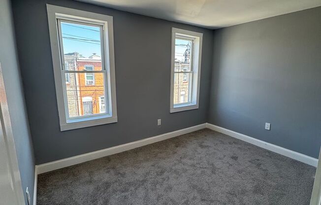 Charming Rowhome with Modern Touches in East Baltimore!