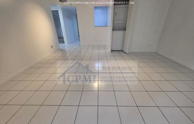 2 beds, 1 bath, 896 sqft, $1,950, Unit C302