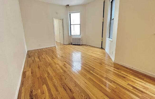 1 bed, 1 bath, $2,500, Unit 3-C