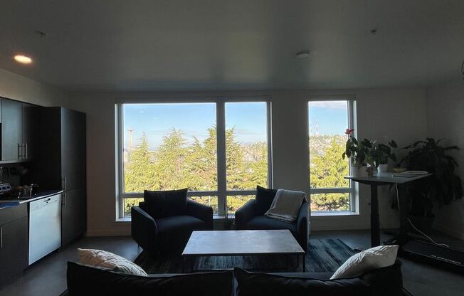 2 beds, 1 bath, 643 sqft, $3,395, Unit 407