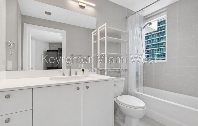 3 beds, 4 baths, 2,734 sqft, $8,500, Unit Apartment 3800