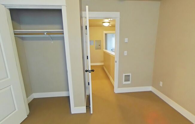 2 beds, 1.5 baths, $1,650, Unit 3