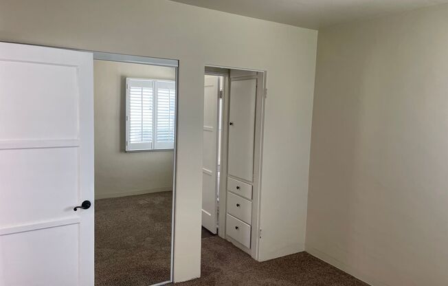 Single Car Garage for Rent