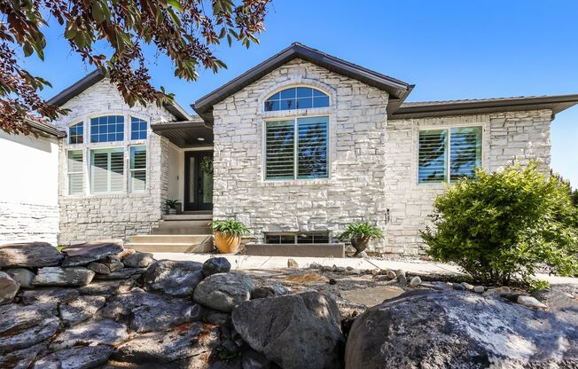 Coming soon 6 Bed/6 Bathroom house in Riverton!