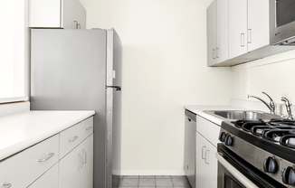 1 bed, 1 bath, 550 sqft, $5,900, Unit 5C