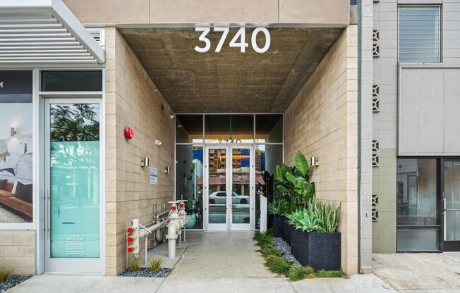 2 beds, 1 bath, 987 sqft, $3,600, Unit 401