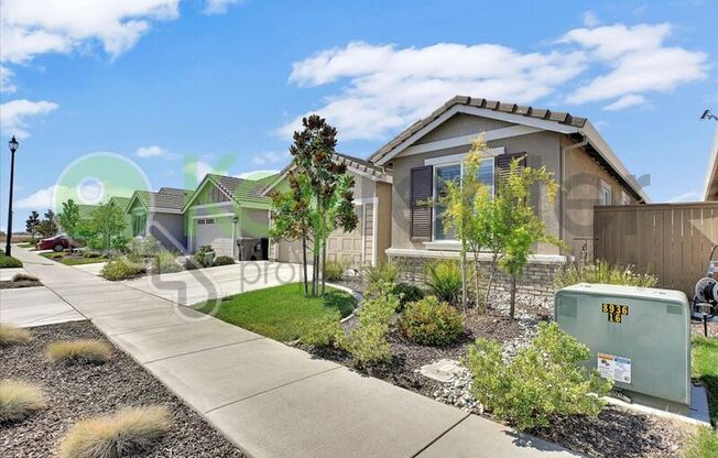 4168 GOSSAMER ST
