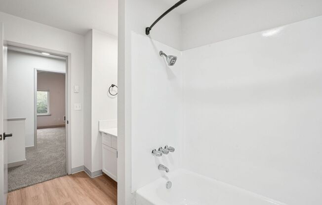 3 beds, 1.5 baths, 1,246 sqft, $2,199, Unit 2611-1