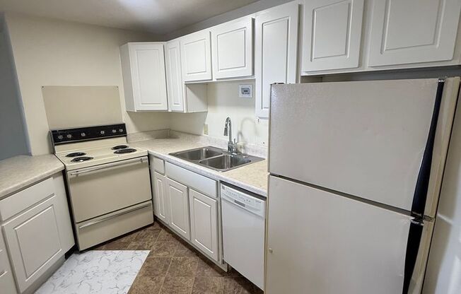 2 beds, 1 bath, 710 sqft, $1,450, Unit # 704