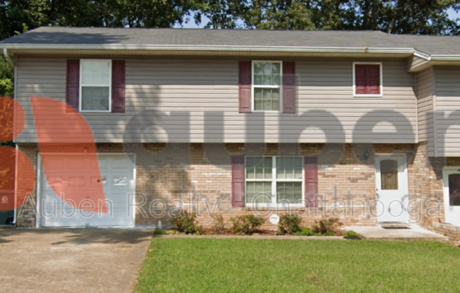 3915 BOWMAN LN