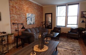 1 bed, 1 bath, $1,550, Unit 1212 Adams Apt A