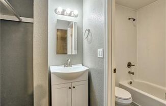 Studio, 1 bath, 380 sqft, $825, Unit 208