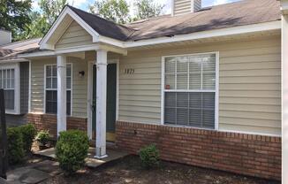 N.W. 2/2 Townhome off Mission Rd. near Fred George