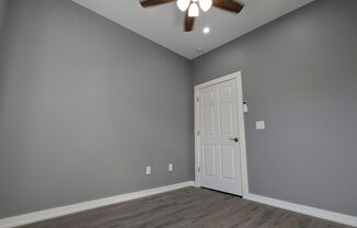 3 beds, 1 bath, $1,850, Unit 2nd Floor