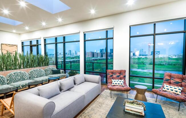 Skyline serenity awaits—soak up views of Downtown Dallas from our rooftop solarium and deck