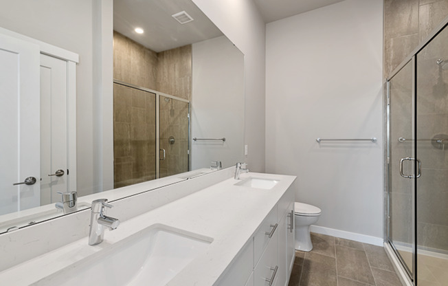 3 beds, 3.5 baths, $3,700, Unit 4