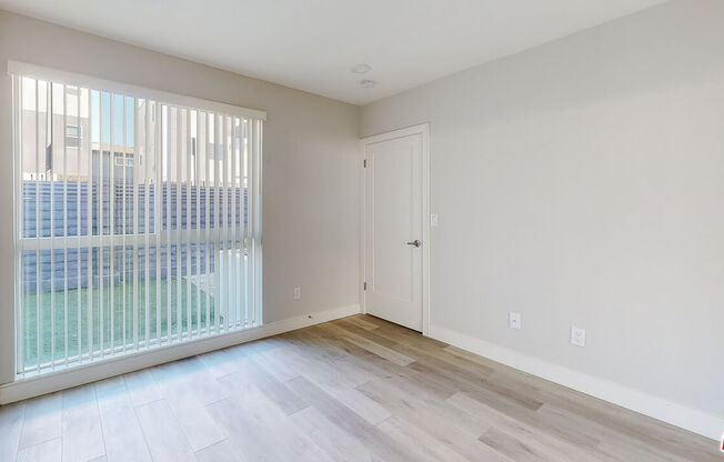 307 ROSEMONT AVE