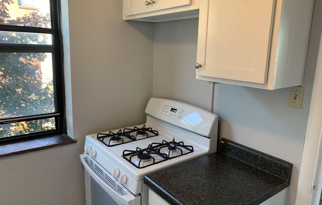 3 beds, 1 bath, 1,000 sqft, $2,380, Unit 6236 Fifth Ave. #200A
