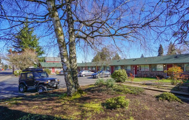 Meadowlark Apartments