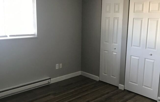 1 bed, 1 bath, 550 sqft, $825, Unit ES714E