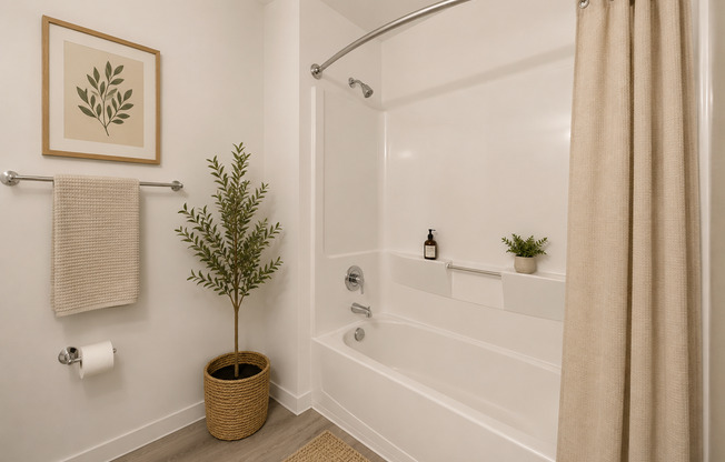 Studio, 1 bath, 283 sqft, $1,350, Unit 416
