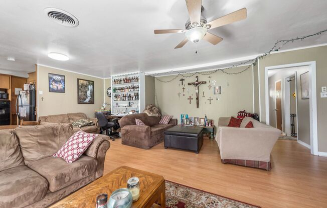 August Pre-Lease Available!! 3 Bed, 2 Bath with Huge Backyard and Covered Patio!