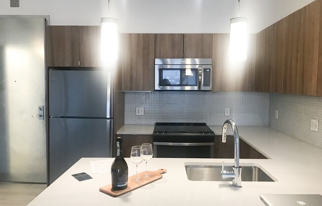 9 Medford St 408