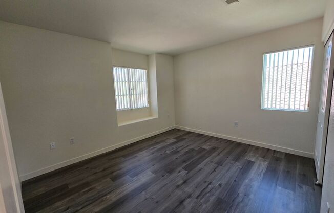 3 beds, 3 baths, $2,395