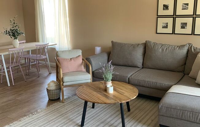 1 bed, 1 bath, $2,075, Unit 107