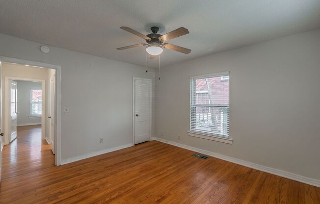 2 beds, 1 bath, $1,550