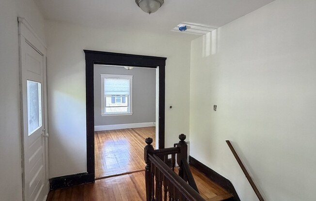 2 beds, 1 bath, 1,000 sqft, $2,400, Unit 2