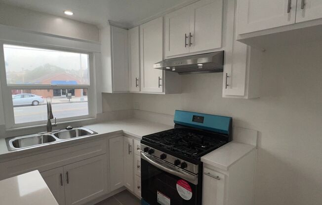 Studio, 1 bath, 300 sqft, $1,450, Unit 105