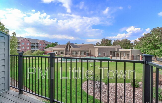 2773 W RIVERWALK CIR