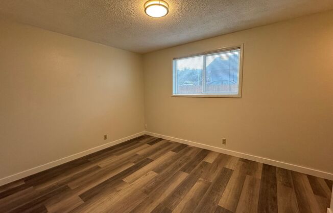 3 beds, 2 baths, $2,100, Unit 1405 W 26th Ave