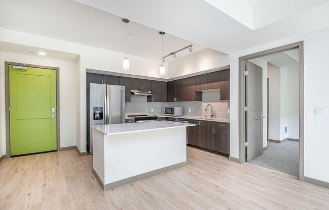 2 beds, 2 baths, $2,250, Unit Unit B217