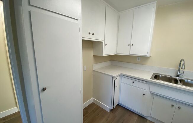 1 bed, 1 bath, 605 sqft, $1,995, Unit 15