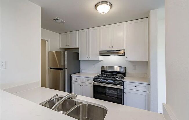 2 beds, 1.5 baths, $1,650, Unit # #B