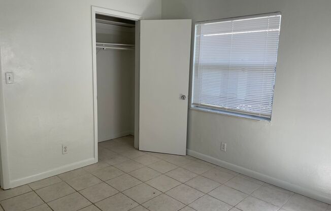 1 bed, 1 bath, 850 sqft, $1,700