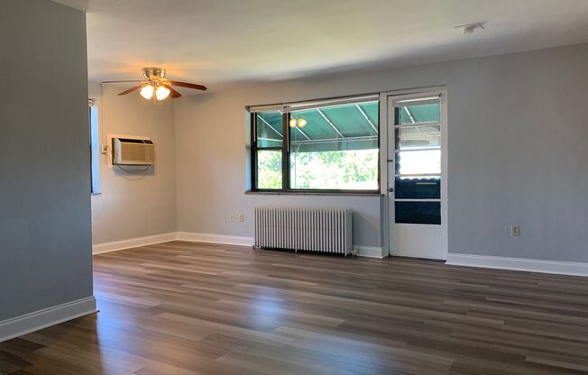 3 beds, 1 bath, 1,000 sqft, $1,999, Unit 6236 Fifth Ave. #300A