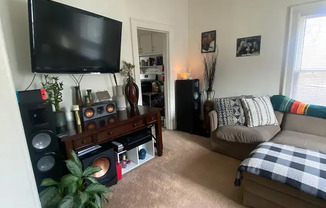 3 beds, 1 bath, $1,350