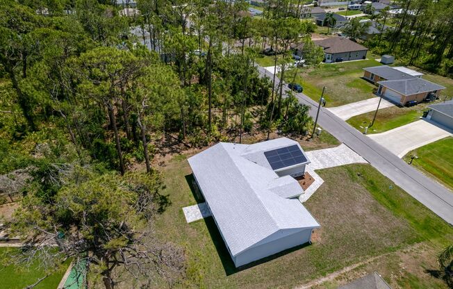 2974 Pascal Ave North Port, FL - 3 bed / 2 bath / office / 2 car garage for Lease!