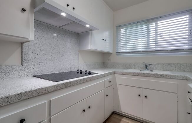 621 E. 99th St