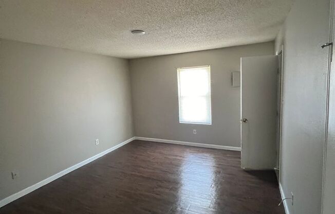 1 bed, 1 bath, 626 sqft, $650, Unit 21