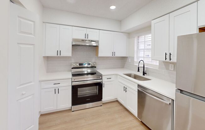 2 beds, 1.5 baths, 1,210 sqft, $1,450, Unit 28-C