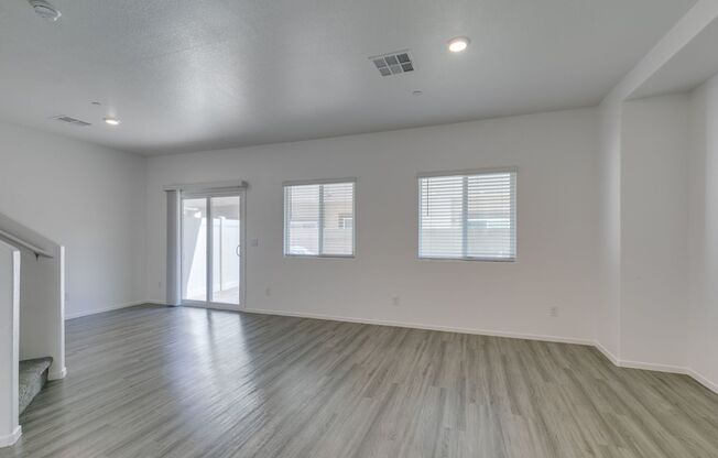 Stylish 3-Bedroom Townhome with Open Floor Plan