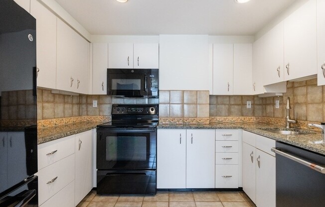 2 beds, 2 baths, 1,327 sqft, $5,750, Unit 804