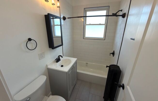 1 bed, 1 bath, 750 sqft, $1,650, Unit 4824-2N