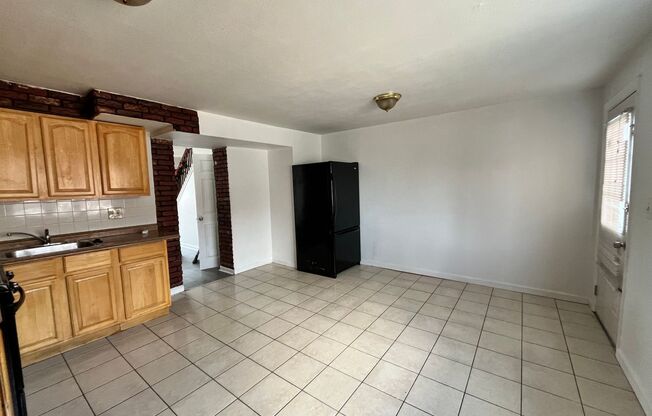 3 bedroom 1 bath house